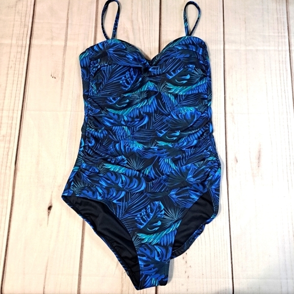 Relleciga Leaf Print One Piece Swimsuit Size Medium - Picture 1 of 8